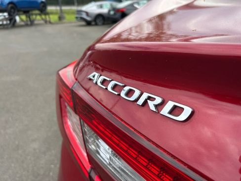 Used 2019 Honda Accord EX image 30