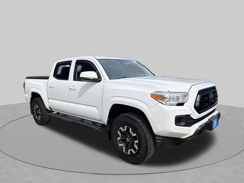 Used 2020 Toyota Tacoma SR AWD/4WD image 7