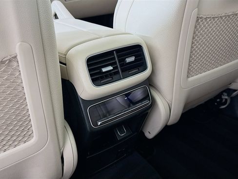Certified 2023 Mercedes-Benz GLS 580 4MATIC image 28