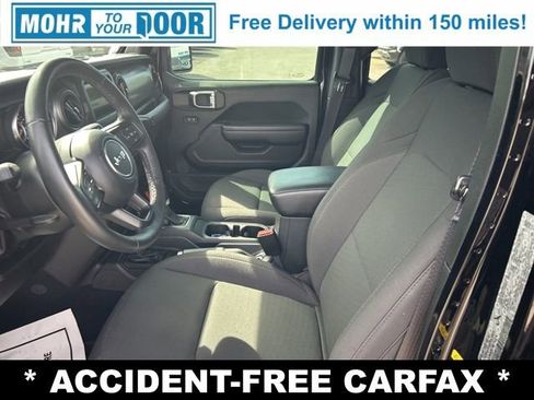 Used 2023 Jeep Gladiator Willys image 16