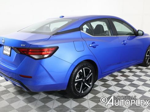 Used 2024 Nissan Sentra SV FWD image 5