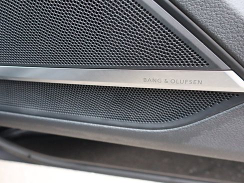 Used 2021 Audi A8 L 3.0T w/ Executive Plus Package image 14