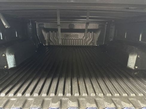 Used 2020 GMC Sierra 1500 Elevation w/ Elevation Value Package image 33