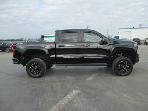 Used 2022 Chevrolet Silverado 1500 RST image 4
