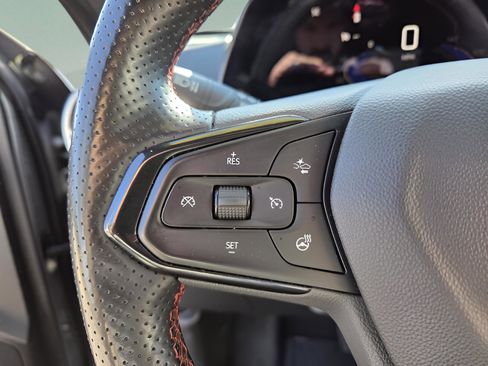 Used 2024 Chevrolet Trax RS w/ Driver Confidence Package image 12