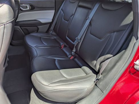 Used 2025 Jeep Compass Limited AWD/4WD image 26
