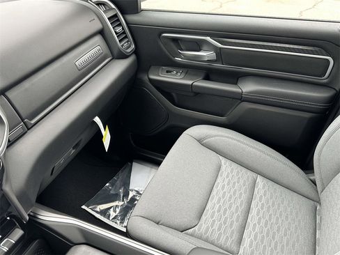 New 2026 RAM 1500 4x4 Crew Cab image 16