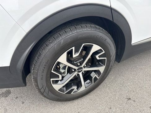 Used 2023 Kia Sportage EX image 9