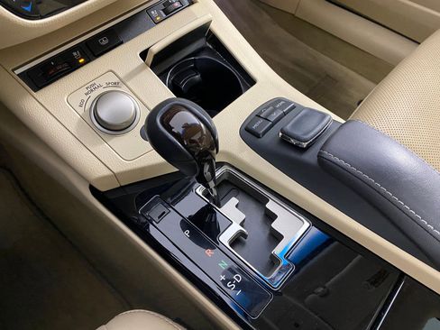 Used 2015 Lexus ES 350 image 18