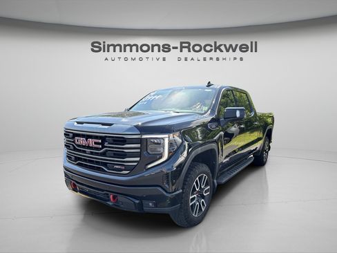 Used 2024 GMC Sierra 1500 AT4 w/ Technology Package AWD/4WD image 1