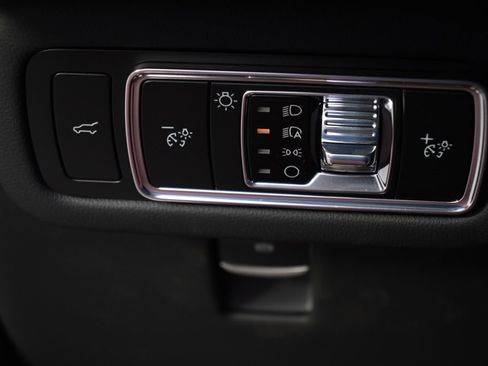 New 2026 Lincoln Nautilus Premier w/ Equipment Group 102A AWD/4WD image 24