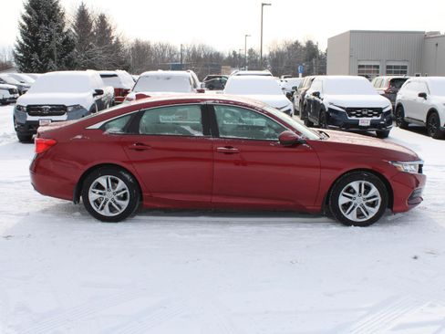 Certified 2018 Honda Accord LX image 4