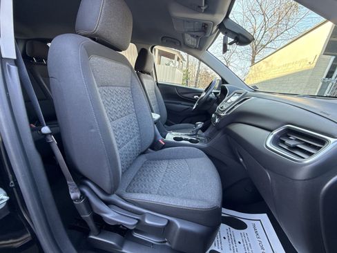 Used 2022 Chevrolet Equinox LT image 25