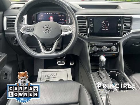 Used 2023 Volkswagen Atlas Cross Sport SEL R-Line AWD/4WD image 31