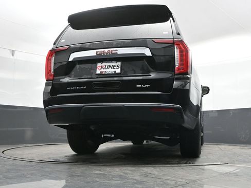 Used 2023 GMC Yukon XL SLT image 38