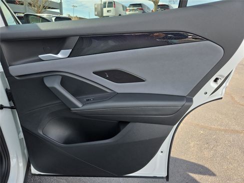 New 2026 Volkswagen Tiguan SE image 28