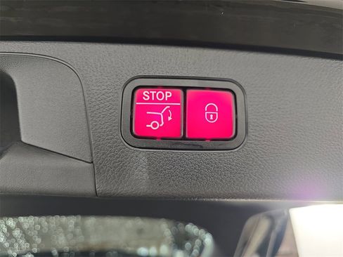 Used 2020 Mercedes-Benz GLC 43 AMG 4MATIC image 16