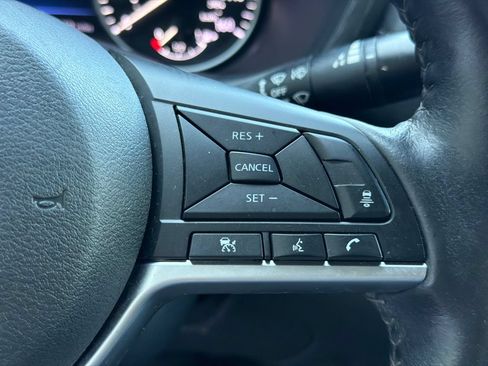 Used 2022 Nissan Sentra SV w/ All-Weather Package FWD image 25
