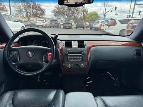 Used 2010 Cadillac DTS Limousine FWD image 11