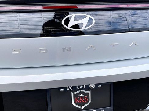 Used 2025 Hyundai Sonata SEL FWD image 16