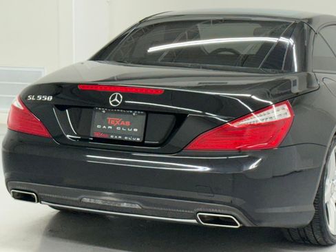 Used 2014 Mercedes-Benz SL 550 image 29