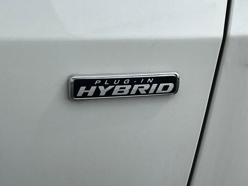 New 2024 Ford Escape SE w/ PHEV Premium Package image 2