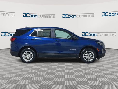 Used 2023 Chevrolet Equinox LT FWD image 9