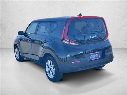 Used 2022 Kia Soul LX w/ Technology Package image 6