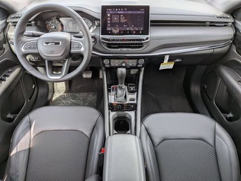 New 2026 Jeep Compass Latitude w/ Sun and Sound Group AWD/4WD image 32