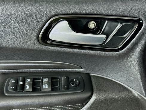 Used 2021 Dodge Durango SXT RWD image 22