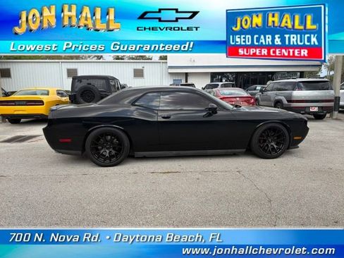 Used 2012 Dodge Challenger R/T image 11