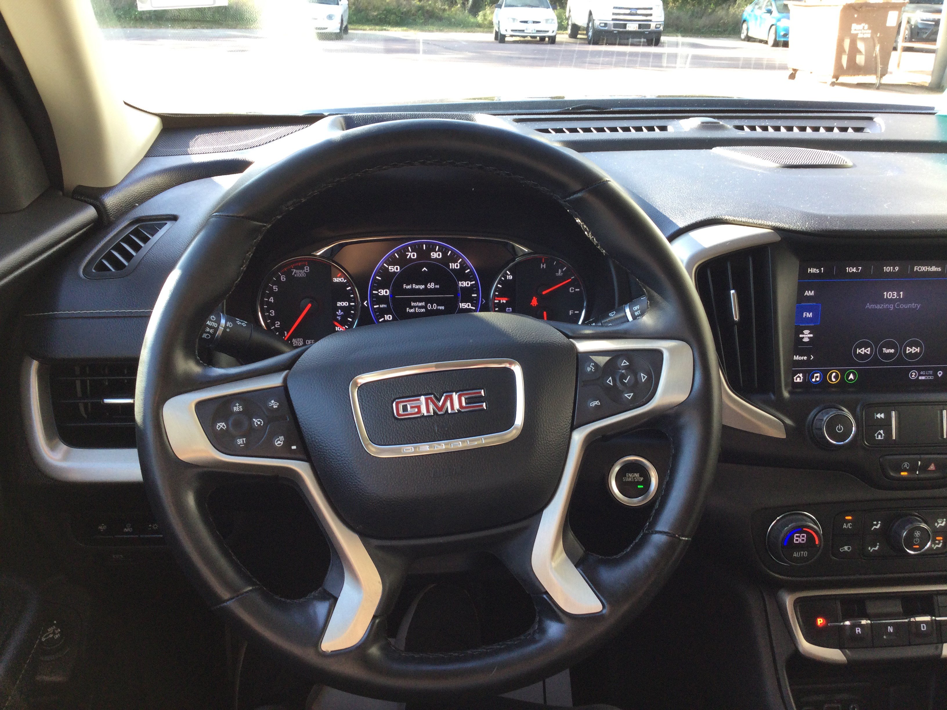 Used 2024 GMC Terrain Denali w/ Denali Premium Package AWD/4WD image 23