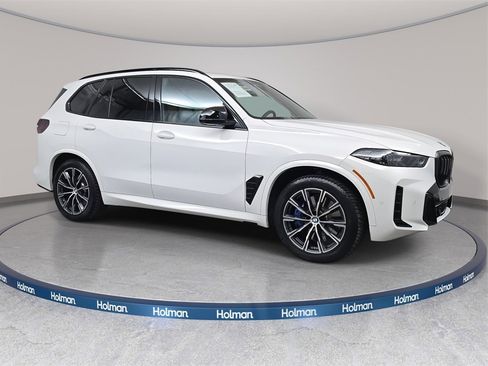 Used 2024 BMW X5 M60i image 4