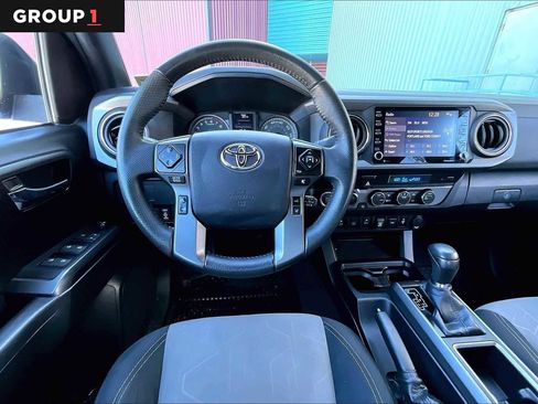 Used 2021 Toyota Tacoma TRD Sport image 6