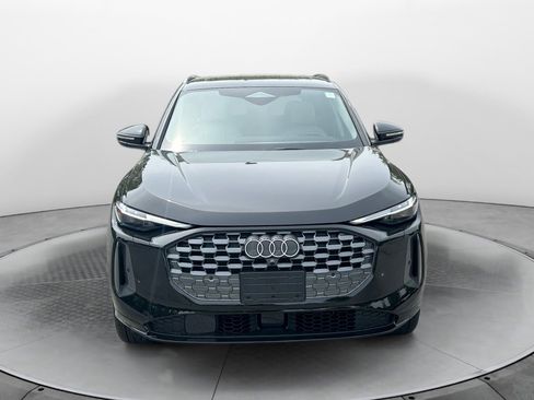 Used 2025 Audi Q5 Premium Plus w/ Premium Plus AWD/4WD image 2