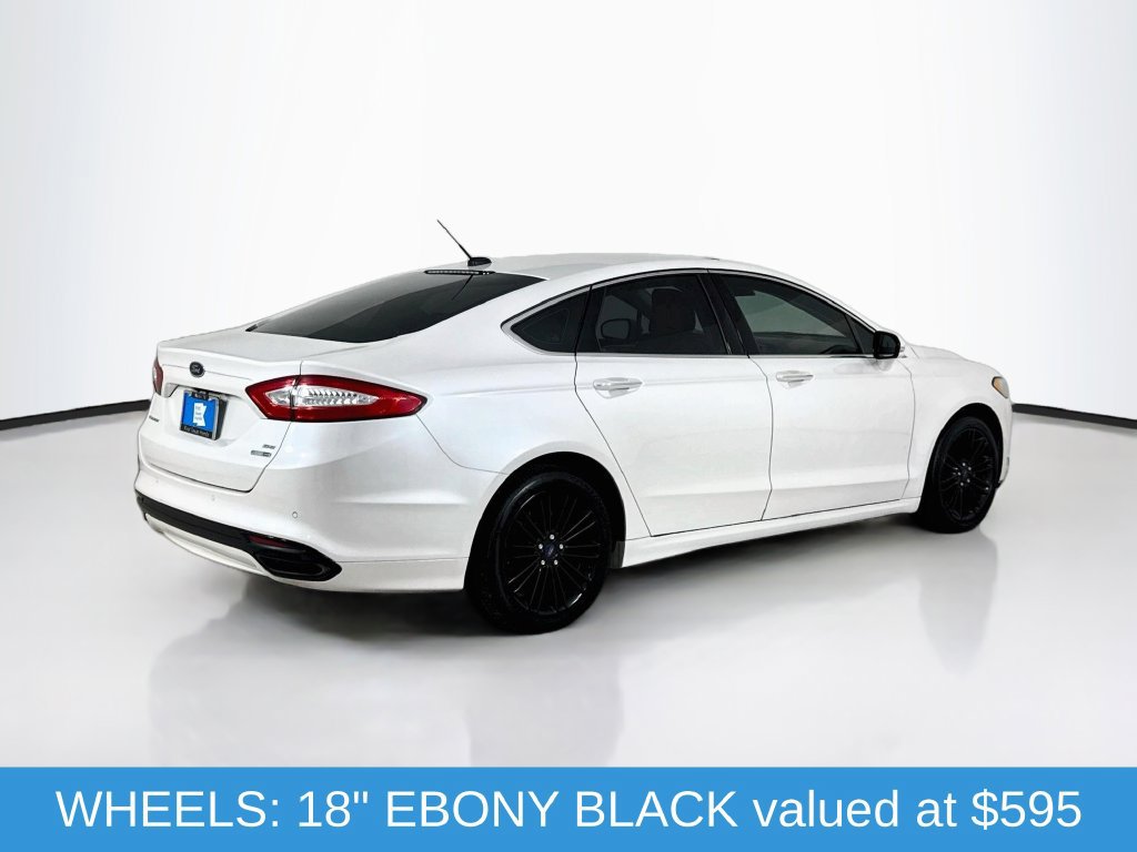 Used 2016 Ford Fusion SE w/ Equipment Group 202A AWD/4WD image 8