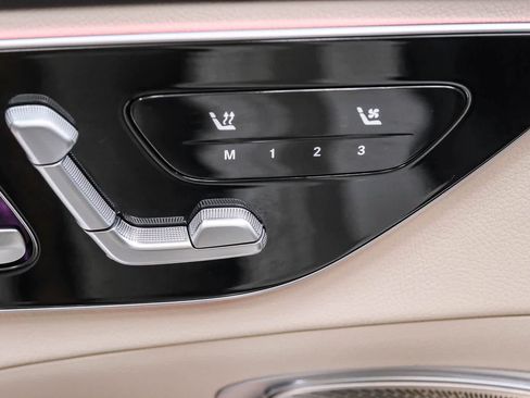 Certified 2025 Mercedes-Benz C 300 Sedan image 28