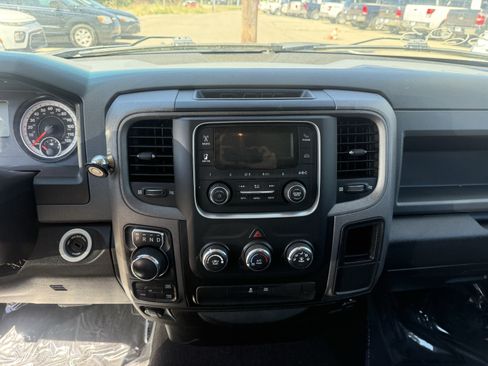 Used 2019 RAM 1500 ST w/ Popular Equipment Group AWD/4WD image 12