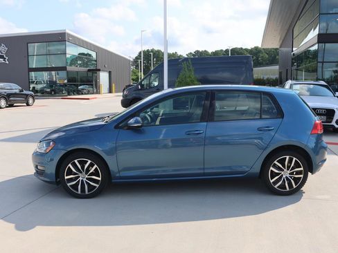 Used 2015 Volkswagen Golf 4-Door image 2