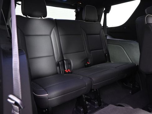 Used 2023 Chevrolet Tahoe Premier AWD/4WD image 19