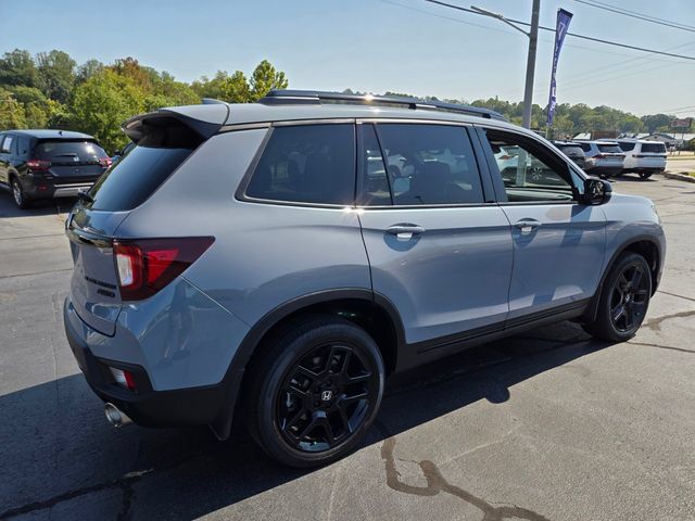 Used 2025 Honda Passport Black Edition image 8
