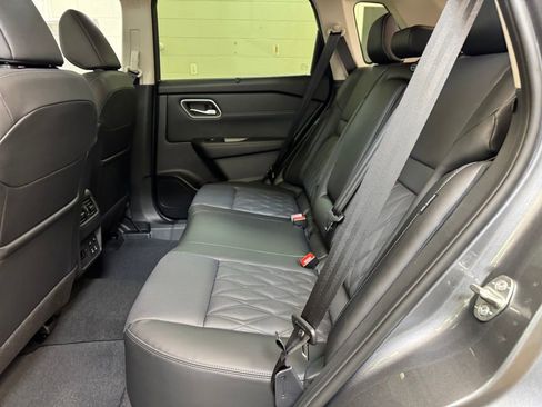 New 2026 Nissan Rogue Platinum w/ Platinum Premium Package image 16