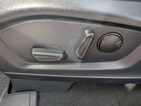 Used 2025 Ford Explorer ST RWD image 16