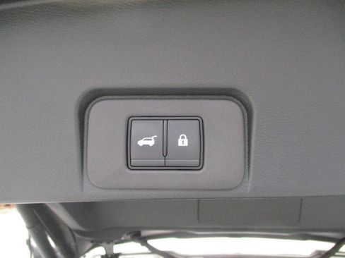 Used 2024 Nissan Rogue Platinum w/ Platinum Premium Package FWD image 36
