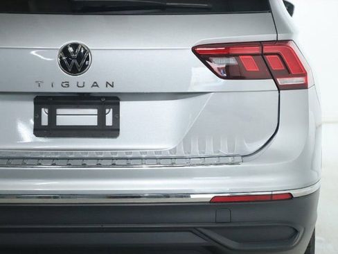 Used 2023 Volkswagen Tiguan S image 44