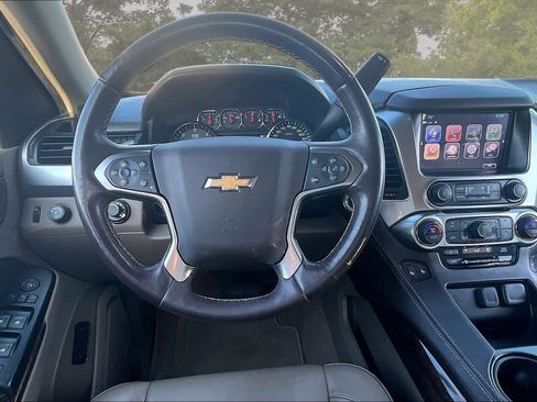 Used 2018 Chevrolet Tahoe LT image 8