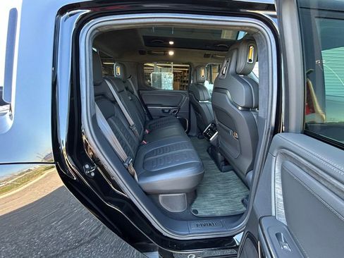 Used 2022 Rivian R1T Adventure image 41