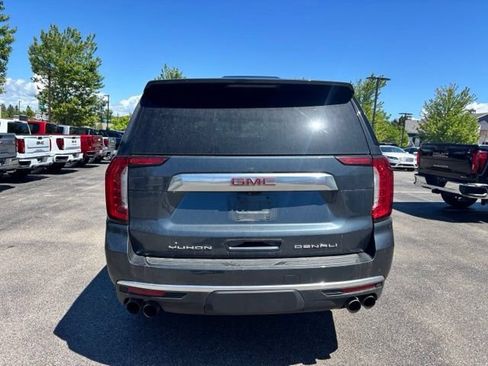 Used 2021 GMC Yukon XL Denali w/ Denali Premium Package AWD/4WD image 6
