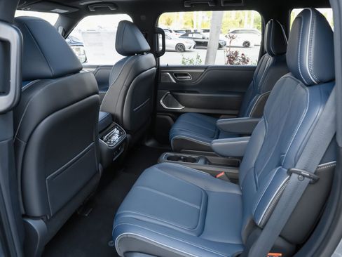New 2026 INFINITI QX80 4WD image 28