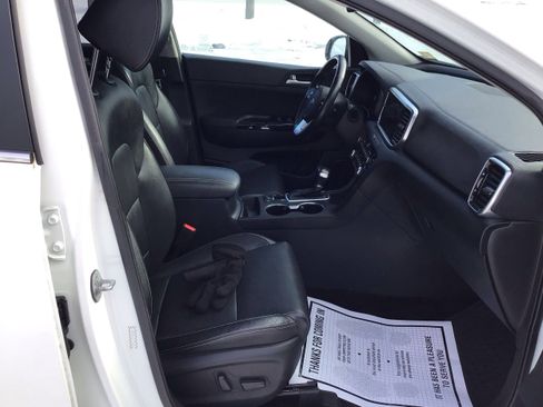 Used 2020 Kia Sportage EX w/ EX Technology Package image 29